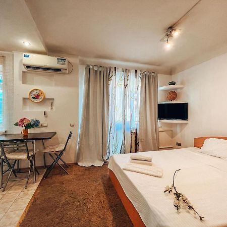 Apartment In The Center Of เคียฟ ภายนอก รูปภาพ