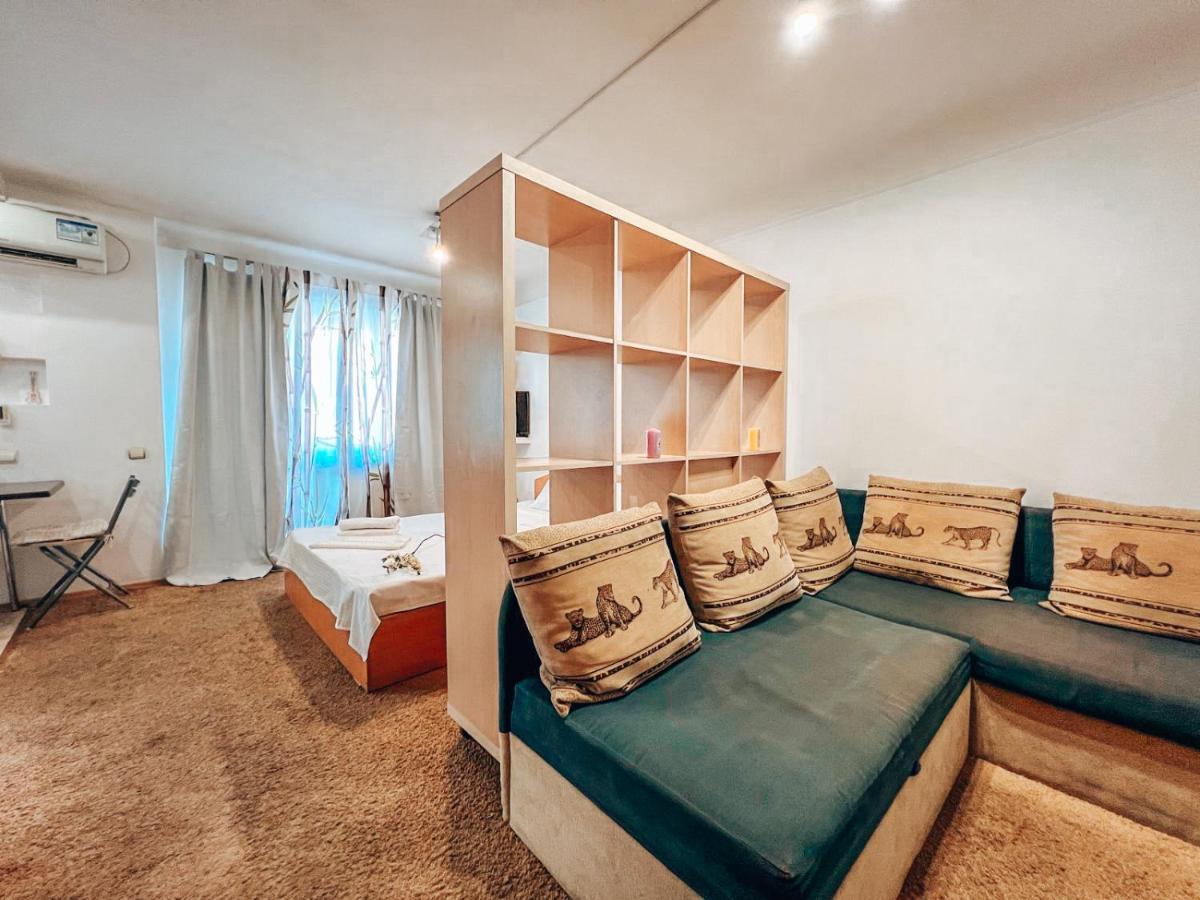 Apartment In The Center Of เคียฟ ภายนอก รูปภาพ