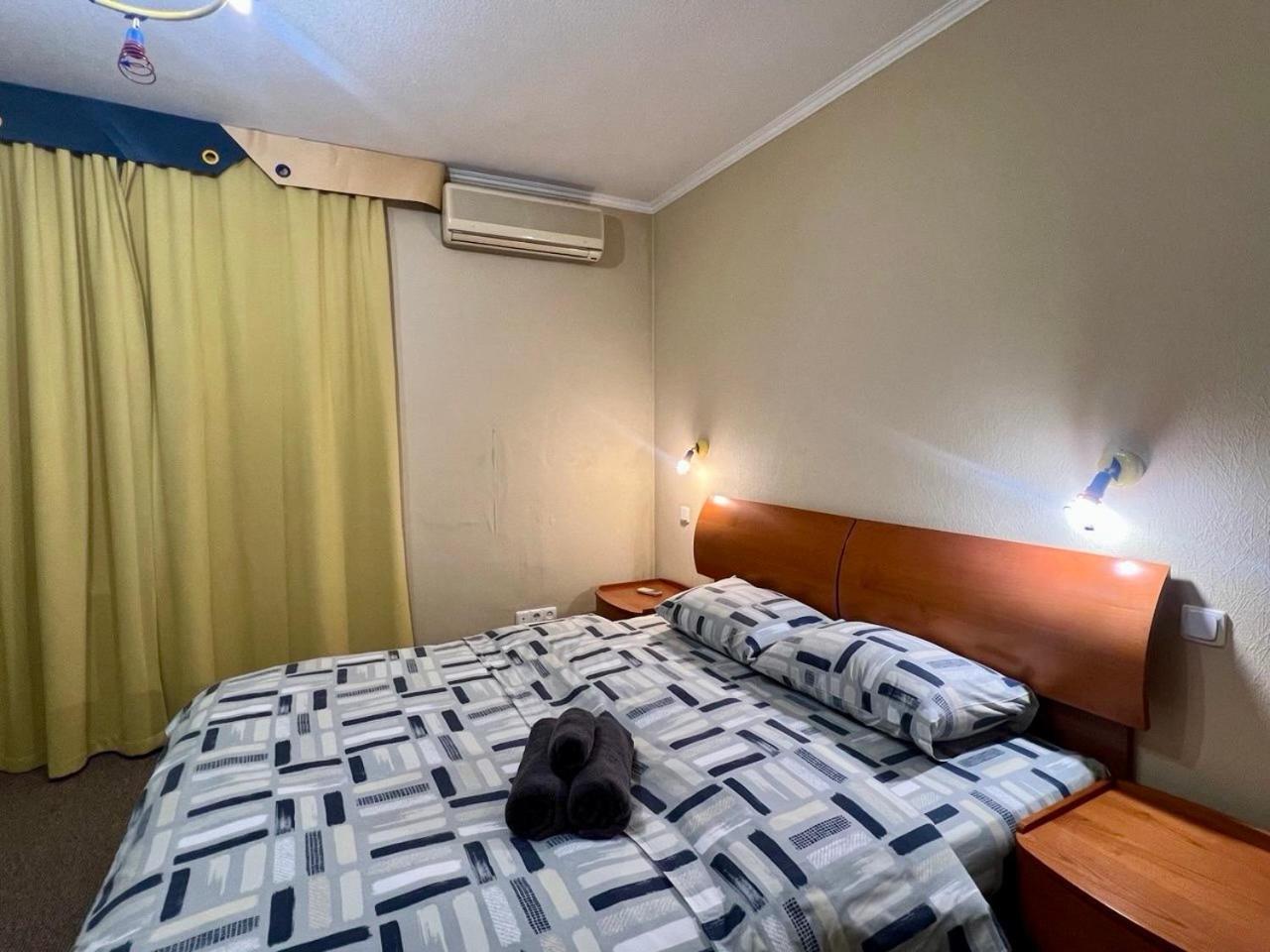 Apartment In The Center Of เคียฟ ภายนอก รูปภาพ