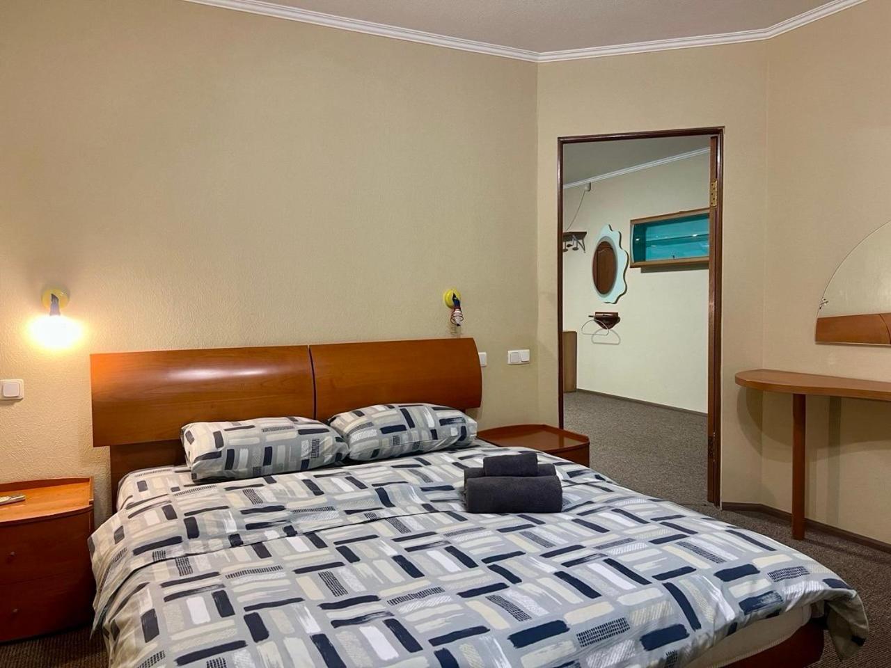 Apartment In The Center Of เคียฟ ภายนอก รูปภาพ