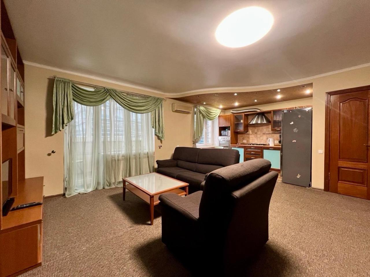 Apartment In The Center Of เคียฟ ภายนอก รูปภาพ