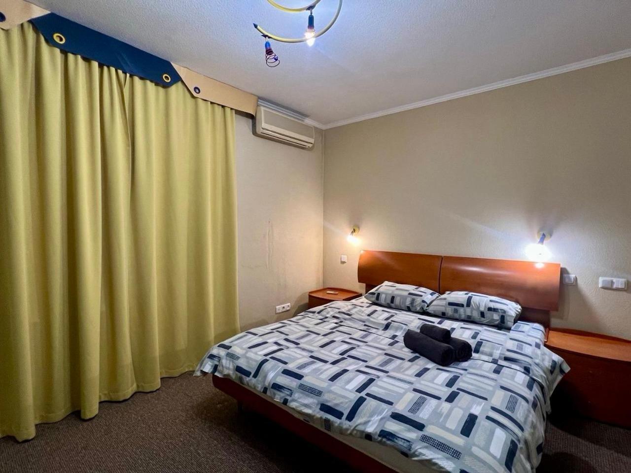 Apartment In The Center Of เคียฟ ภายนอก รูปภาพ