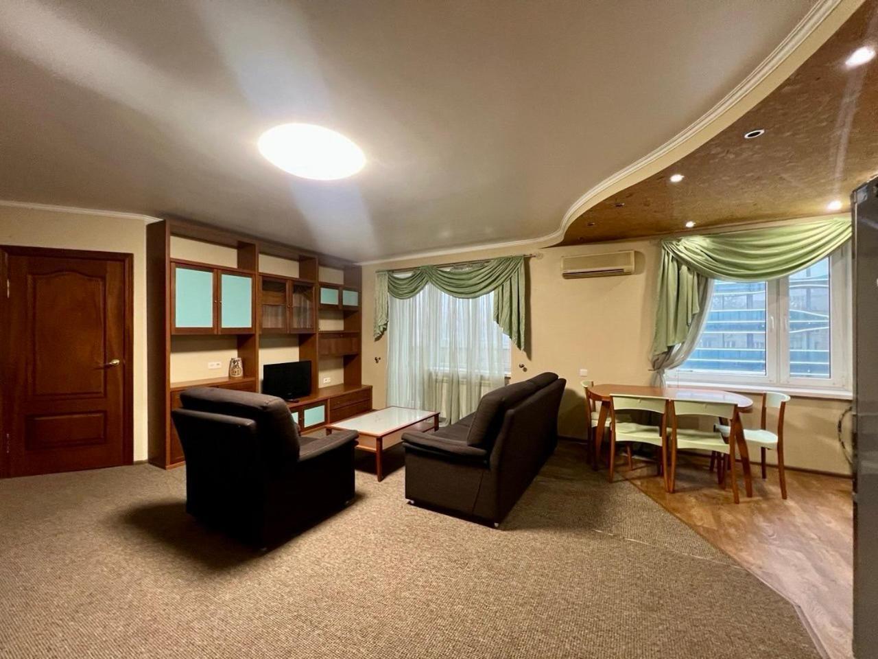 Apartment In The Center Of เคียฟ ภายนอก รูปภาพ