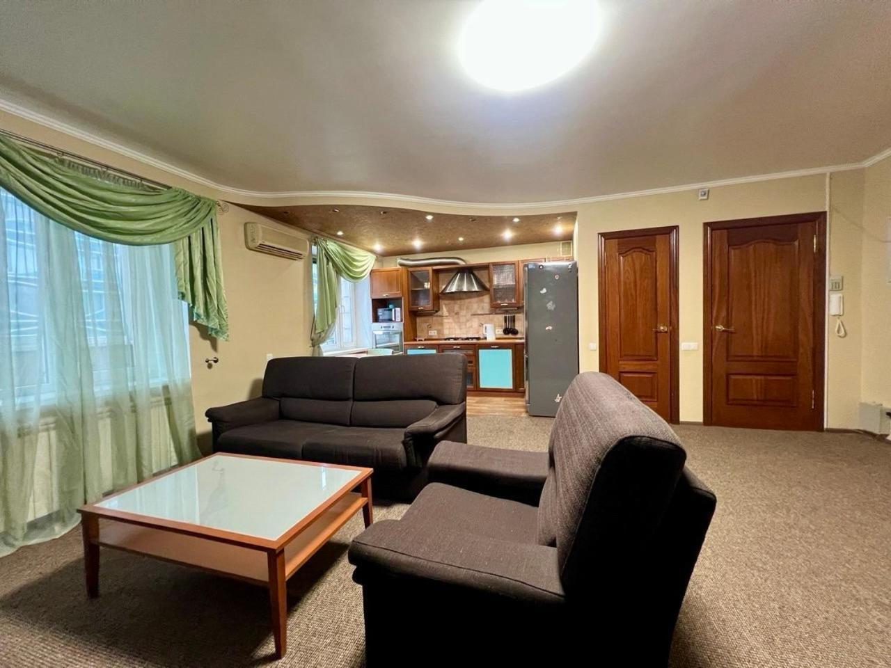 Apartment In The Center Of เคียฟ ภายนอก รูปภาพ