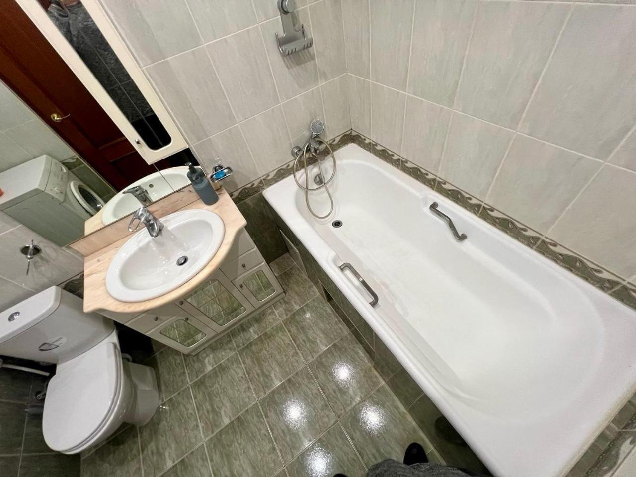 Apartment In The Center Of เคียฟ ภายนอก รูปภาพ